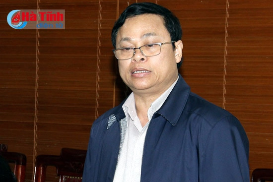 Trưởng Ban Dân vận Tỉnh ủy Phan Cao Thanh: Đầu tư công phải làm hết sức bài bản, đúng quy trình, quy định. Cần xác định và cân đối nguồn rõ ràng, chi tiết; tập trung nguồn đầu tư cho y tế, văn hóa giáo dục và nâng cấp các đô thị, đặc biệt là thành phố Hà Tĩnh, TX Kỳ Anh. Trưởng Ban Dân vận Tỉnh ủy Phan Cao Thanh: Đầu tư công phải làm hết sức bài bản, đúng quy trình, quy định. Cần xác định và cân đối nguồn rõ ràng, chi tiết; tập trung nguồn đầu tư cho y tế, văn hóa giáo dục và nâng cấp các đô thị, đặc biệt là thành phố Hà Tĩnh, TX Kỳ Anh.