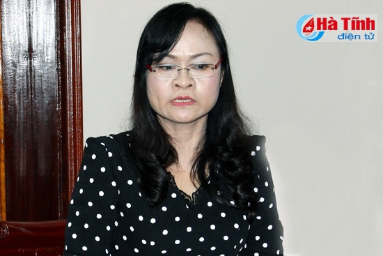 Phó Chủ tịch HĐND tỉnh Nguyễn Thị Nữ Y: Các cơ quan, đơn vị liên quan cần rà soát các công trình, dự án trên cơ sở thứ tự ưu tiên để trình HĐND tỉnh thông qua. Phó Chủ tịch HĐND tỉnh Nguyễn Thị Nữ Y: Các cơ quan, đơn vị liên quan cần rà soát các công trình, dự án trên cơ sở thứ tự ưu tiên để trình HĐND tỉnh thông qua.