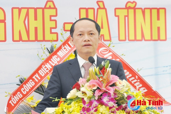 Phó Chủ tịch UBND tỉnh Nguyễn Hồng Lĩnh phát biểu tại buổi lễ