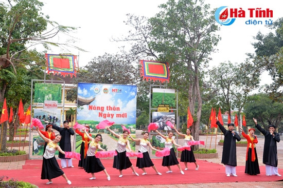 Màn khai hội của các đội