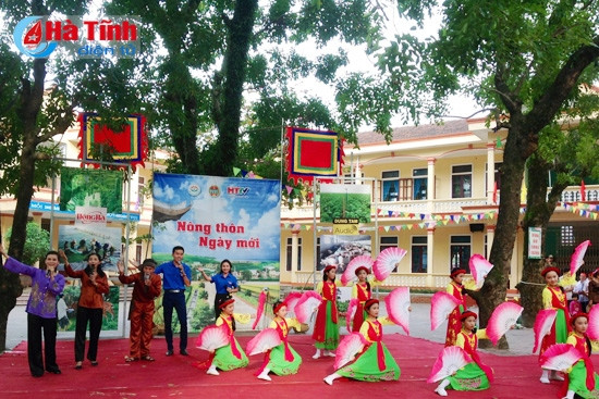 Màn khai hội của đội Kỳ Tân