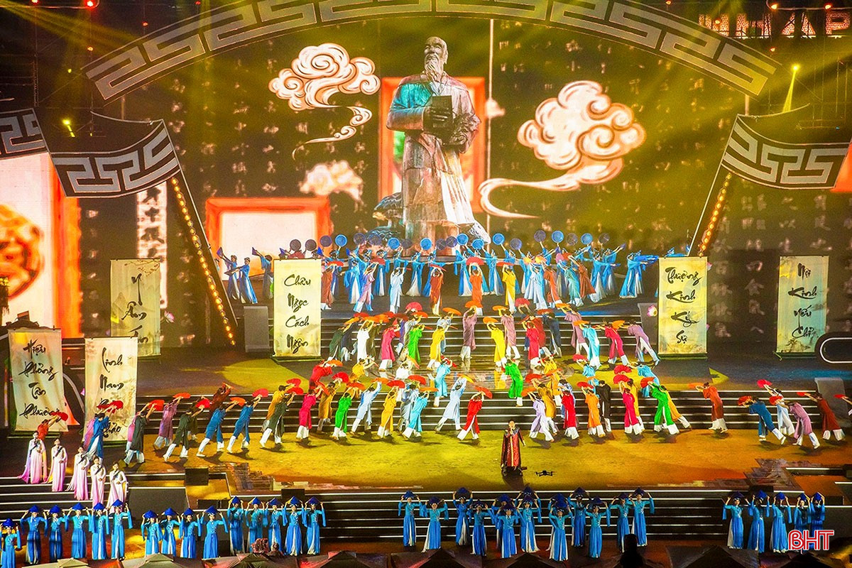Chương trình nghệ thuật tại Lễ kỷ niệm 300 năm Ngày sinh Hải Thượng Lãn Ông Lê Hữu Trác (1724-2024). Chương trình nghệ thuật tại Lễ kỷ niệm 300 năm Ngày sinh Hải Thượng Lãn Ông Lê Hữu Trác (1724-2024).