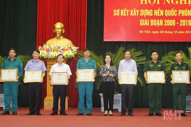 Hà Tĩnh tập trung xây dựng nền quốc phòng toàn dân trong tình hình mới