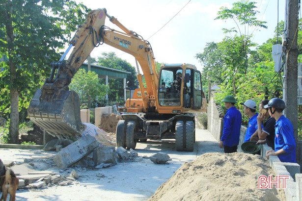 Thanh niên Nghi Xuân ra quân Chung tay xây dựng nông thôn mới”