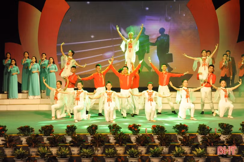 Hà Tĩnh vinh danh 53 doanh nghiệp, doanh nhân tiêu biểu năm 2019