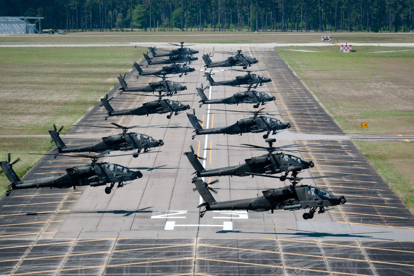 Không quân Mỹ và chiến thuật “voi đi bộ” đậm chất... khoe của