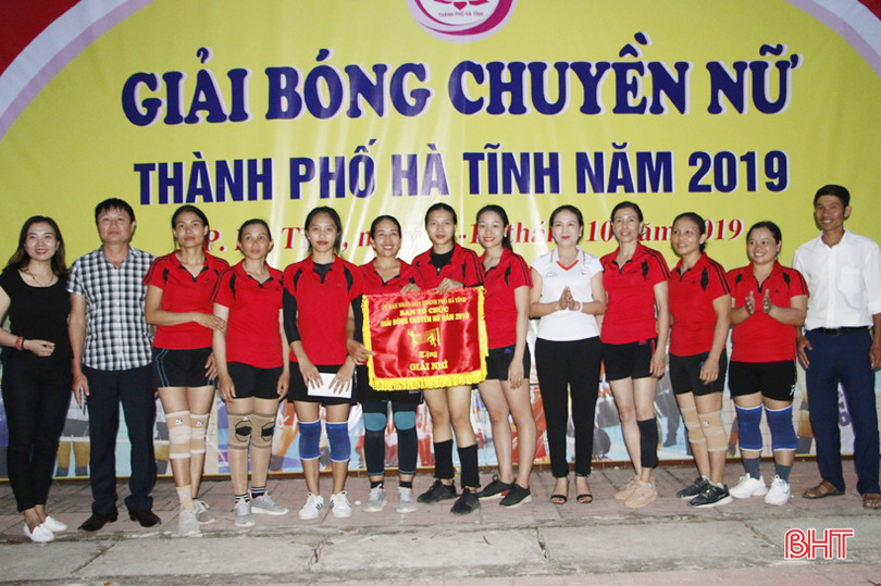 Thạch Môn vô địch Giải Bóng chuyền nữ TP Hà Tĩnh