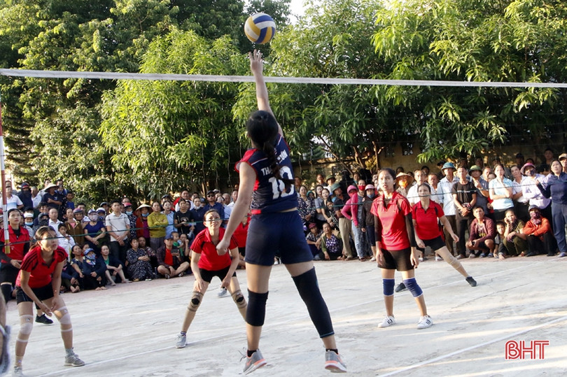 Thạch Môn vô địch Giải Bóng chuyền nữ TP Hà Tĩnh