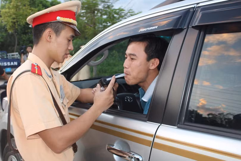 9 điều cần lưu ý để lái xe an toàn vào ban đêm