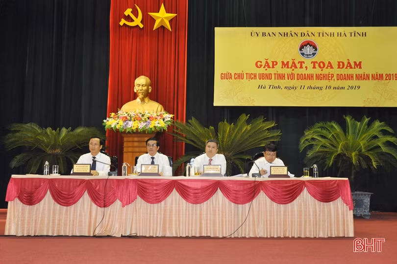 Chủ tịch UBND tỉnh Hà Tĩnh: Công bố rộng rãi thông tin liên quan đến quy hoạch để đảm bảo tính chuyên nghiệp trong hỗ trợ DN