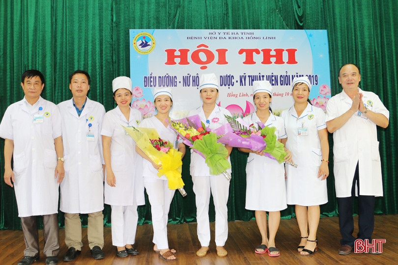 Cán bộ Bệnh viện Đa khoa thị xã Hồng Lĩnh thi tay nghề giỏi