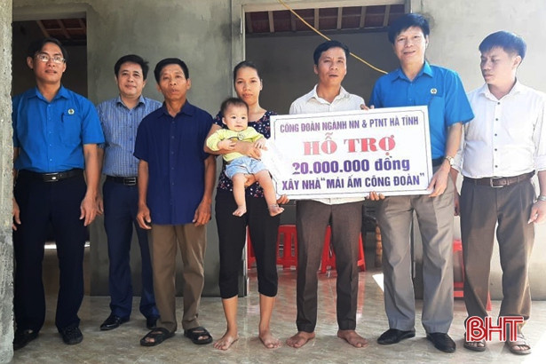 Nhiều hoạt động thiết thực mừng Ngày Doanh nhân của công đoàn các doanh nghiệp Hà Tĩnh
