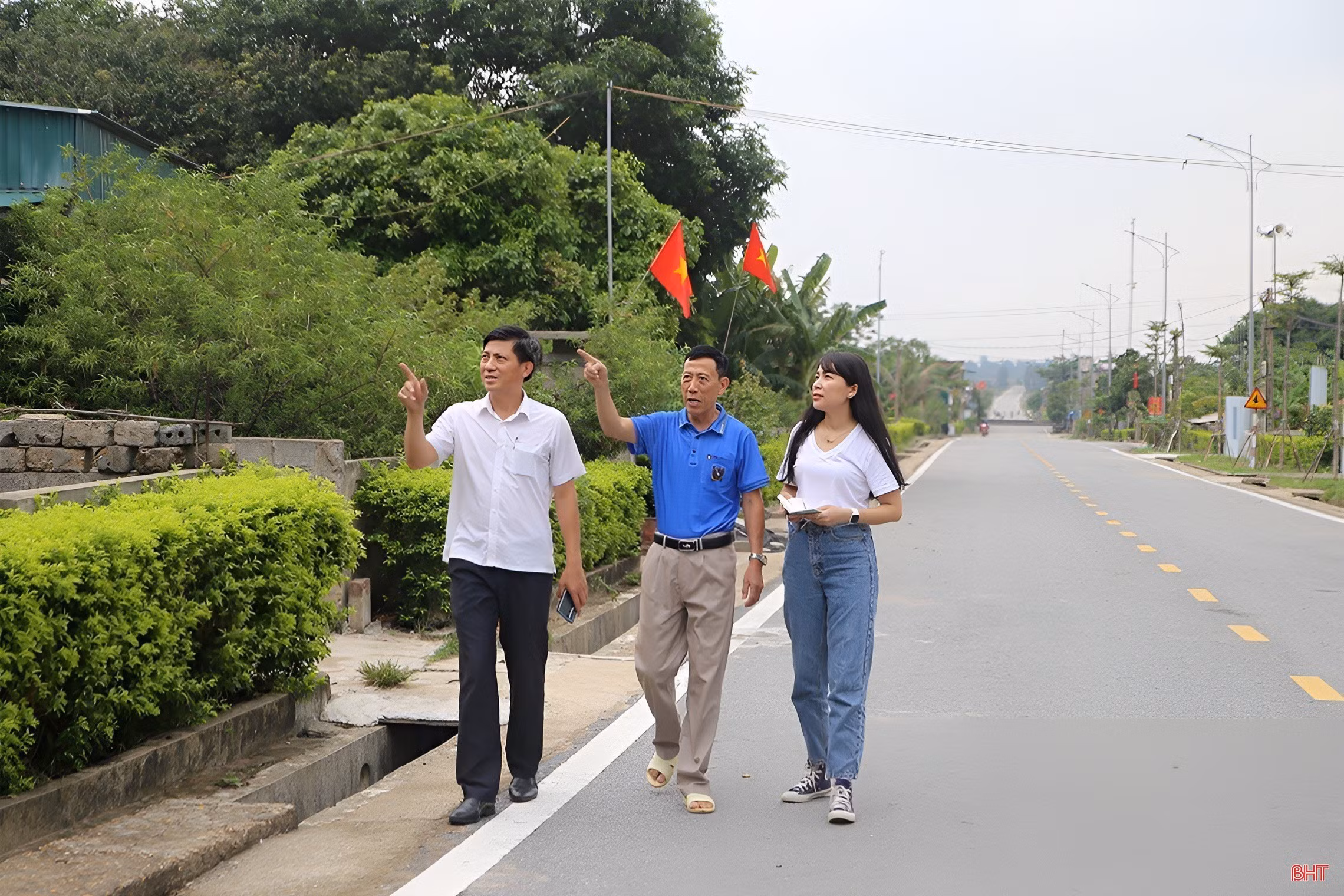 Dưới bóng Hoành Sơn