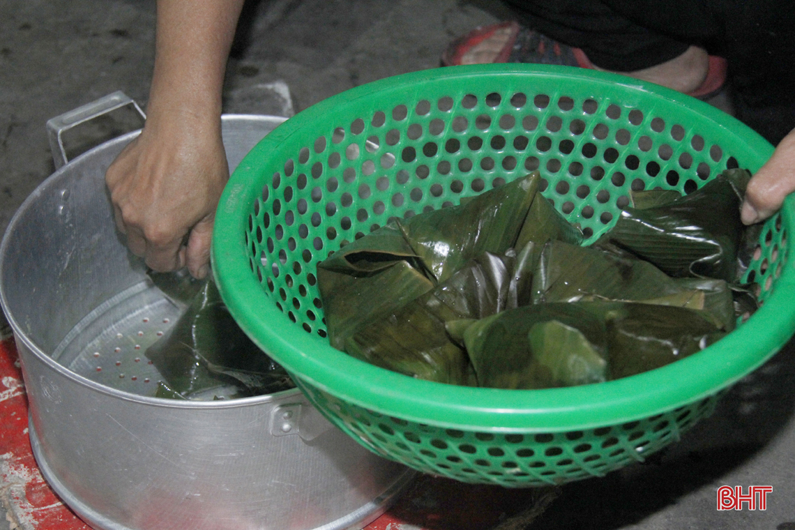 photo banh dum banh duc nong hoi an mot lan nho mai