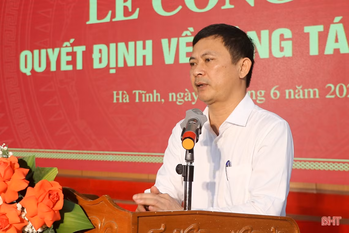 Công bố quyết định bổ nhiệm Hiệu trưởng Trường Cao đẳng Nguyễn Du