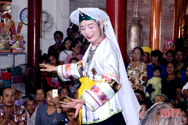 Khai mạc Liên hoan thực hành tín ngưỡng thờ mẫu tam phủ tại Hà Tĩnh