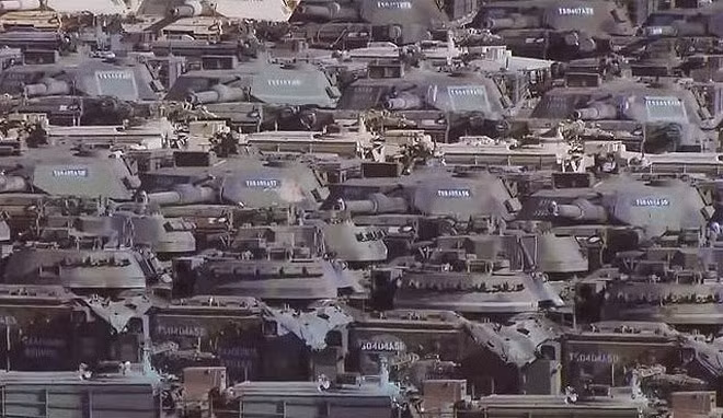 Một vòng quanh “nghĩa địa xe tăng” cực lớn trên đất Mỹ