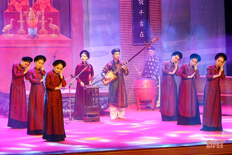 Liên hoan Ca trù toàn quốc tại Hà Tĩnh: Hội ngộ các hình thức diễn xướng độc đáo
