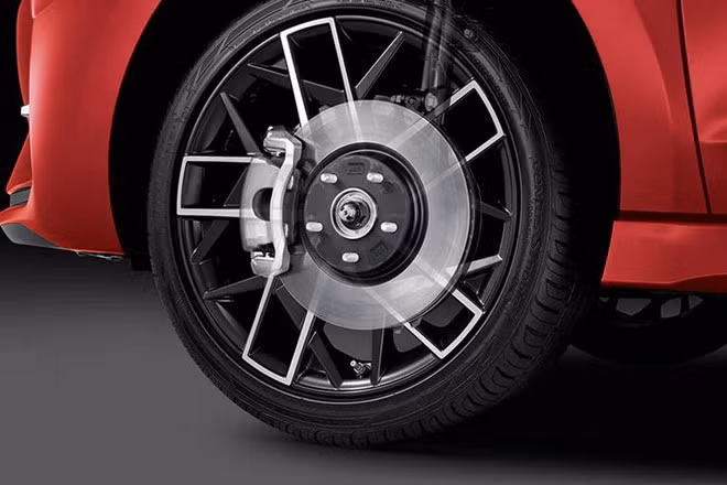 Hyundai Elantra có thêm bản thể thao, giá từ 22.400 USD