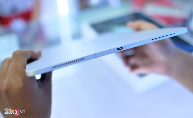 iPad Pro 2018 phiên bản 12,9 inch về Việt Nam giá 33,2 triệu đồng