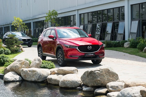Mazda Việt Nam công bố mức giá cho loạt xe màu mới ảnh 2 Mazda Việt Nam công bố mức giá cho loạt xe màu mới