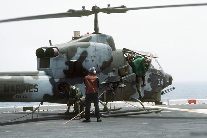 khám phá trực thăng Khám phá trực thăng “Hổ mang” tấn công Bell AH-1 Cobra do Mỹ sản xuất