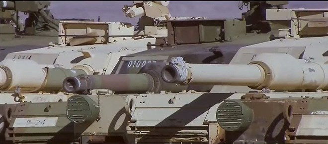 Một vòng quanh “nghĩa địa xe tăng” cực lớn trên đất Mỹ