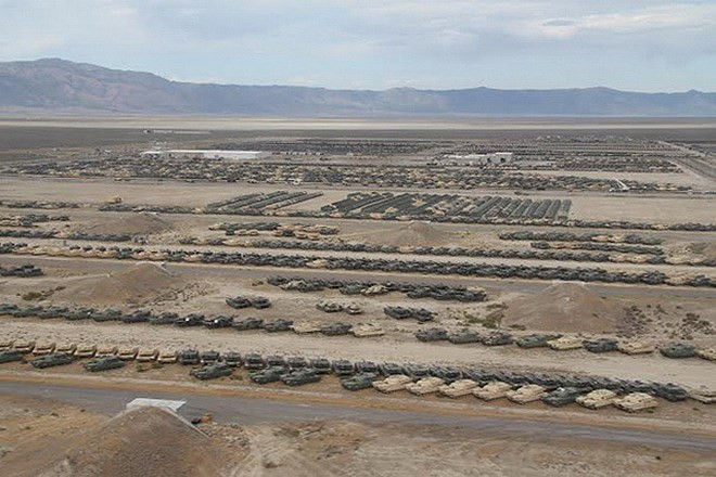 Một vòng quanh “nghĩa địa xe tăng” cực lớn trên đất Mỹ