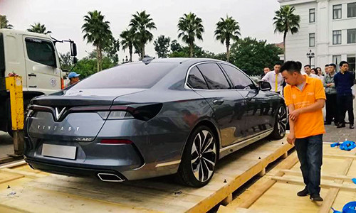 Hai ôtô VinFast xuất hiện tại Việt Nam, chuẩn bị ra mắt