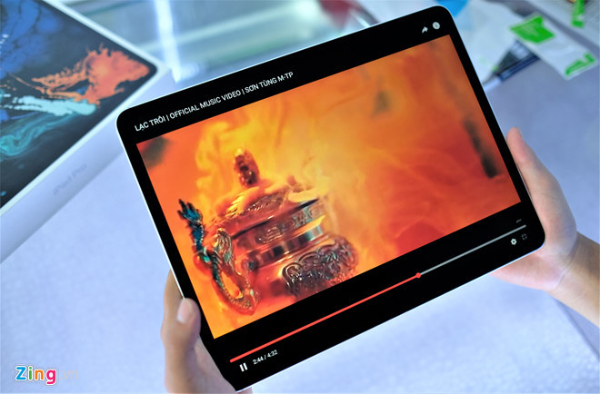 iPad Pro 2018 phiên bản 12,9 inch về Việt Nam giá 33,2 triệu đồng