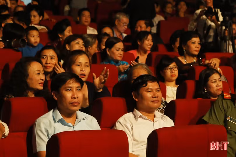 Hà Tĩnh giành giải A tập thể, 4 giải cá nhân tại Liên hoan Ca trù toàn quốc