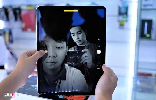 iPad Pro 2018 phiên bản 12,9 inch về Việt Nam giá 33,2 triệu đồng
