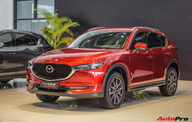 Loạt xe Mazda màu mới: Đỏ tăng tới 8 triệu, xám và trắng tăng 4 triệu