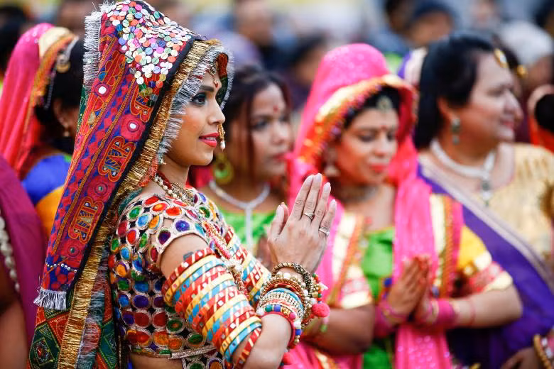 Tưng bừng lễ hội ánh sáng Diwali khắp nơi trên thế giới