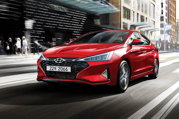 Hyundai Elantra có thêm bản thể thao, giá từ 22.400 USD