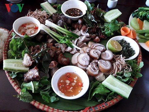 song cham o thung lung mai chau