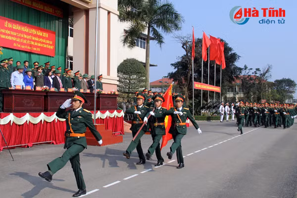 luc luong vu trang ha tinh ra quan huan luyen nam 2018