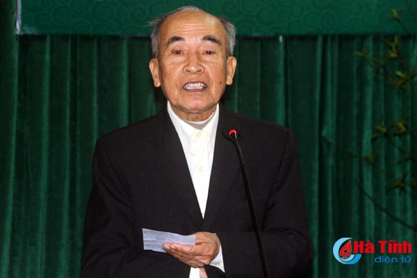 van nghe sy gop phan xay dung tam hon nhan cach con nguoi ha tinh