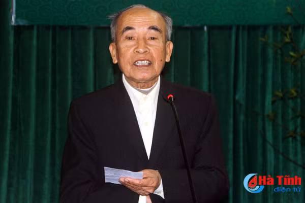 van nghe sy gop phan xay dung tam hon nhan cach con nguoi ha tinh