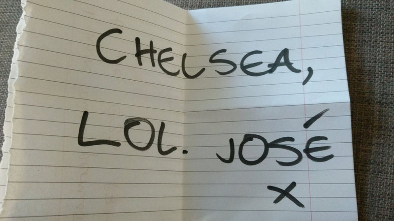 dan mang dua nhau che mat thu mourinho gui matic