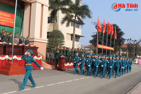 luc luong vu trang ha tinh ra quan huan luyen nam 2018