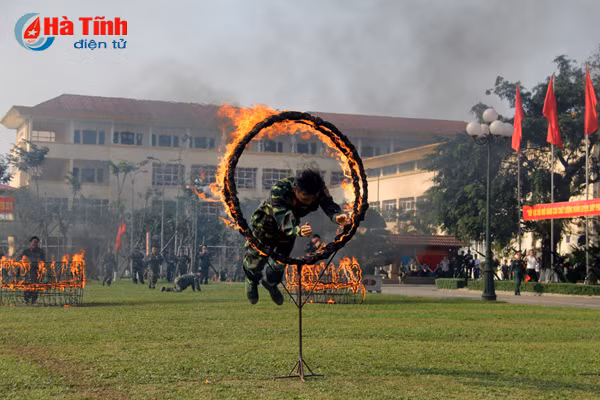luc luong vu trang ha tinh ra quan huan luyen nam 2018