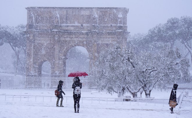 su am len cua trai dat lam dao lon thoi tiet cac chau luc