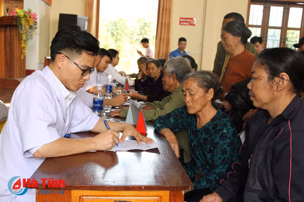 tuoi tre ha tinh tich cuc huong ung thang thanh nien