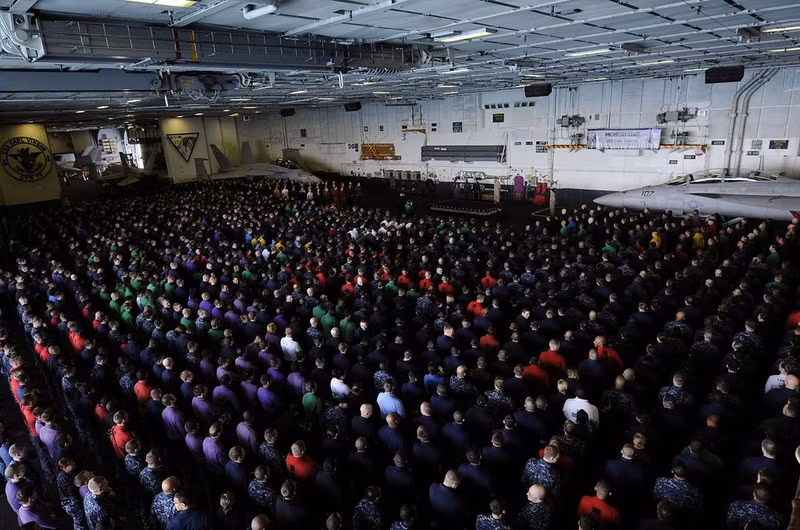 Đội tàu sân bay Mỹ sắp thăm Việt Nam uy lực cỡ nào? ảnh 9 doi tau san bay my sap tham viet nam uy luc co nao