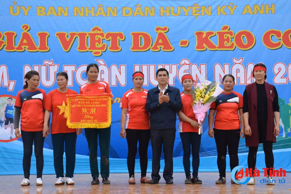 hap dan man keo co tai ngay hoi the thao huyen ky anh