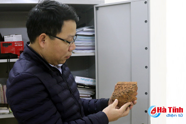 phat hien nhieu co vat tren nen thap cuu dien co o nui nghen