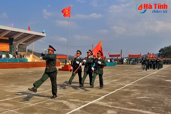 luc luong vu trang ha tinh ra quan huan luyen nam 2018