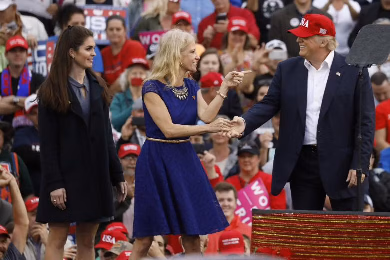 chan dung nu giam doc truyen thong nha trang xinh dep vua xin tu chuc