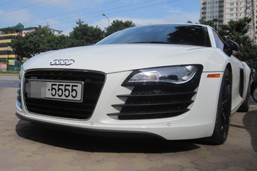 cuc canh sat giao thong de xuat dau gia truc tuyen bien so xe oto